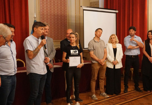 Distincin atleta Lujn Urrutia